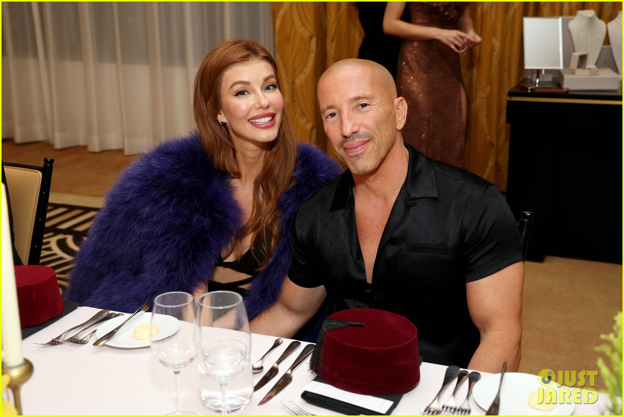 jason oppenheim jessica vargas split up year after going public 055281935