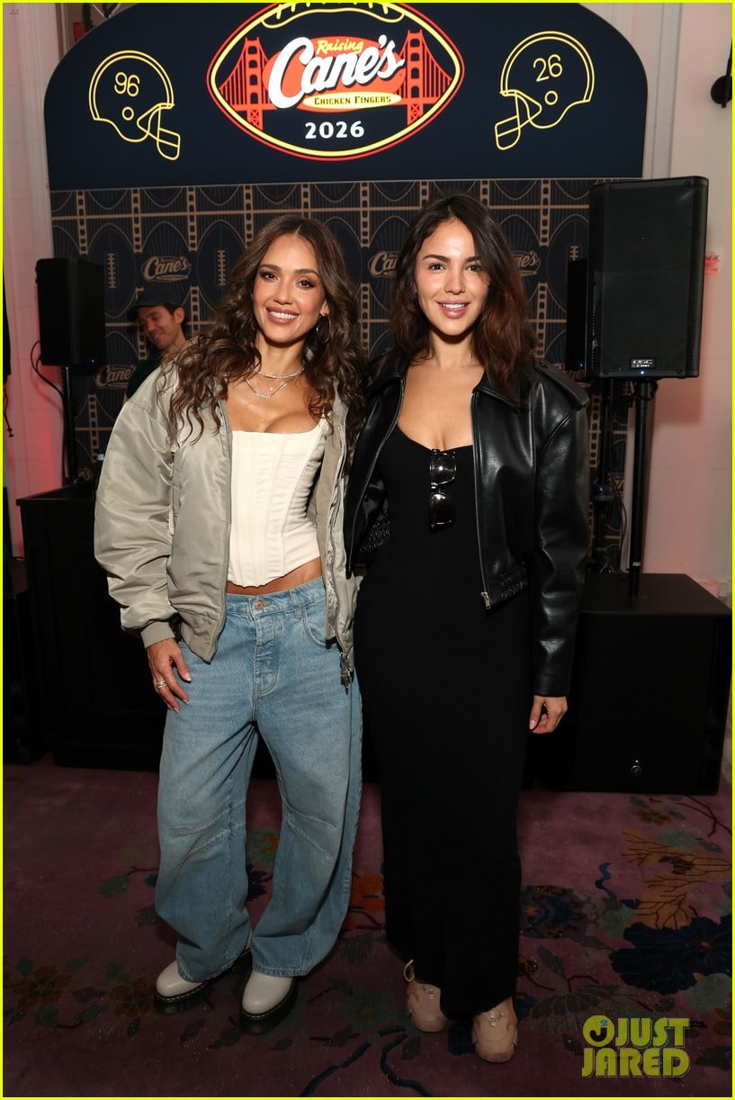 jessica alba bad bunny 55279235