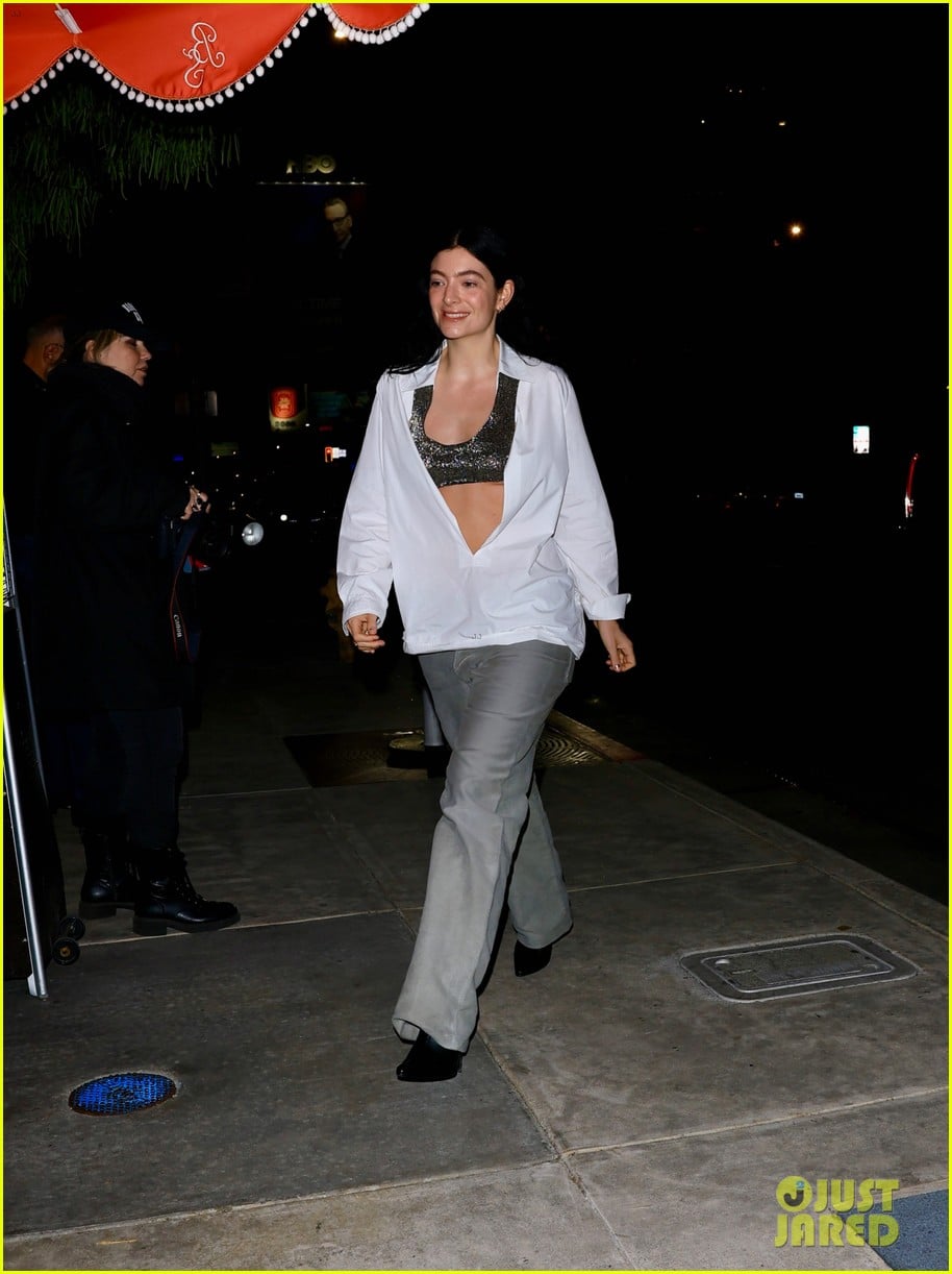 Lorde & Rumored Boyfriend Jim-E Stack Attend Justin Bieber's Grammys ...