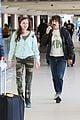 anthony kiedis eileen kelly at airport 04