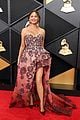 john legend chrissy teigen at grammy awards 02