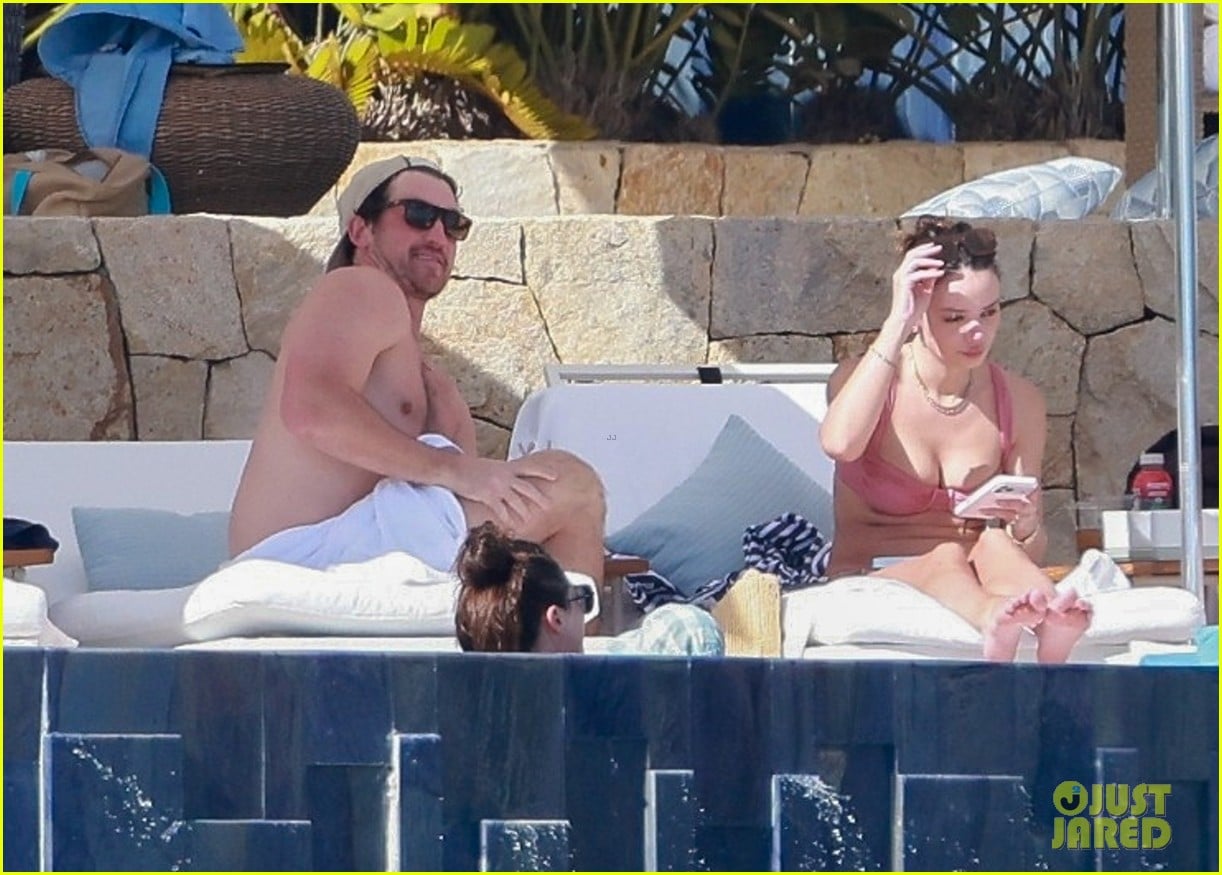 miles teller resort with wife keleigh 045284989