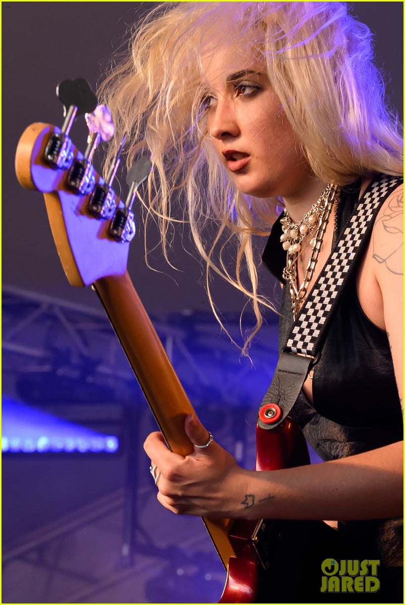 Lambrini Girls Drops Out of Coachella 2026 Due to Phoebe Lunny's Neck ...