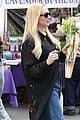 lindsay lohan films count my lies at farmers market 01