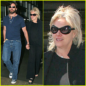Hugh Jackman’s Wife is an Alien Deborra Lee Furness, Hugh Jackman