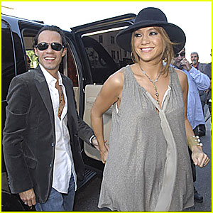 Jennifer Lopez: Pregnant or Not?!