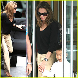 Angelina Jolie is a Manhattan Mom