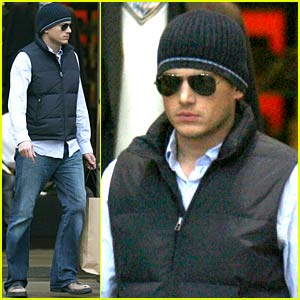 Wentworth Miller's Christmas Shopping Spree