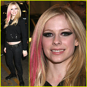 Avril Lavigne @ Live with Regis and Kelly