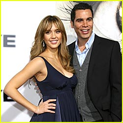 Jessica Alba Has Secret Wedding | Cash Warren, Jessica Alba | Celebrity