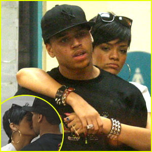 Rihanna & Chris Brown's KFC Kiss
