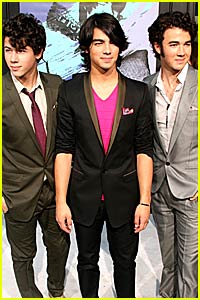 Jonas Brothers Return for Camp Rock Sequel