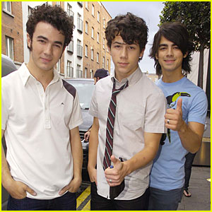 Jonas Brothers: Guitar Hero Addicts!