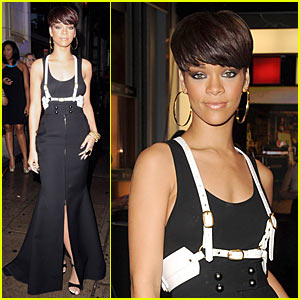 Rihanna is Much Hot at the MuchMusic Video Awards