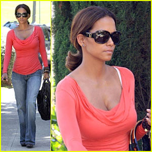 Halle Berry is Tickled Pink