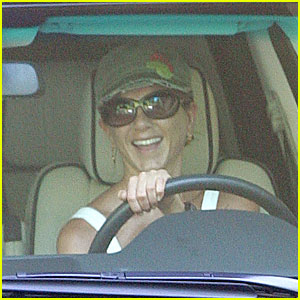 Jennifer Aniston is a Range Rover Lover