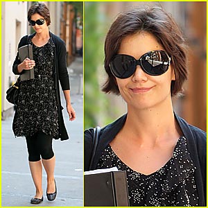 Katie Holmes Races To Rehearsals