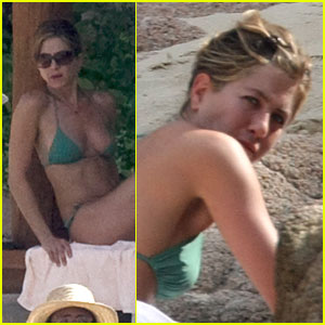 Jennifer Aniston is a Mexican Bikini Babe