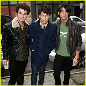 The Jonas Brothers are Number 1!