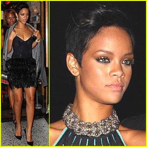 Rihanna: Fashion Rocks and then Eats