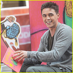 Jesse McCartney Reads For The Record