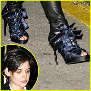 Katie Holmes is Wrapped Up in Ribbon