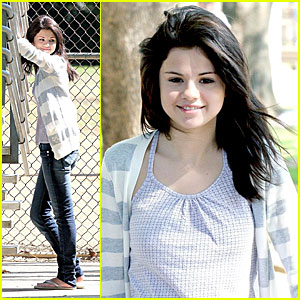 Selena Gomez Bumps Baseball