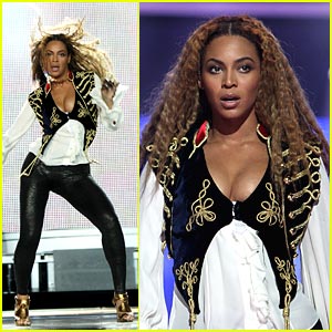 Beyonce Heats Up World Music Awards