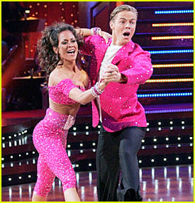 Brooke Burke Wins Dancing With The Stars