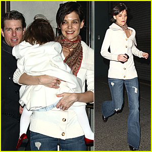 Katie Holmes is Almost Late for Work