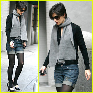 Katie Holmes Whips Out The Winter Shorts