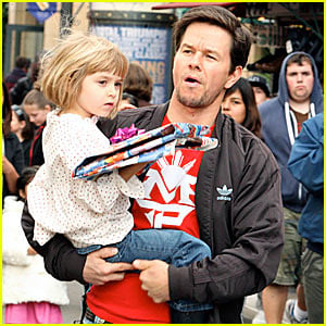 Mark Wahlberg: Hey Santa. What's Goin' On?