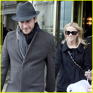 Reese Witherspoon & Jake Gyllenhaal: Flore Flirts