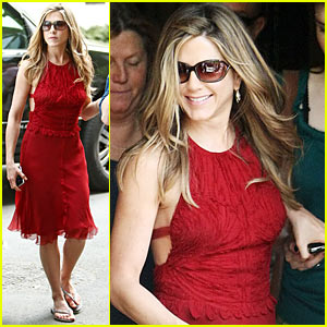 Jennifer Aniston: Red Hot Baster Babe