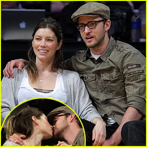 Justin Timberlake & Jessica Biel: Kissing Camera Couple!