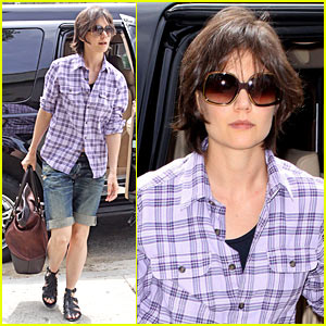 Katie Holmes is Kenneth Cole Cute