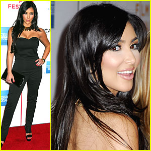 Kim Kardashian Goes Back to Black