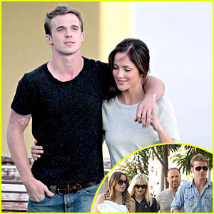 Cam Gigandet and Minka Kelly are Roommates