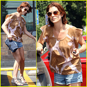 Kate Walsh is a Gelson's Girl