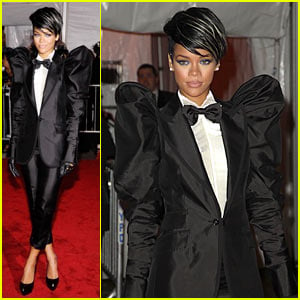 Rihanna - MET Costume Institute Gala 2009