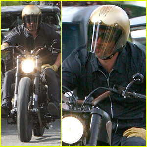 Brad Pitt is a Motorcycle Master