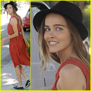 Hats Off to Isabel Lucas!
