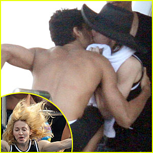 Madonna & Jesus Luz: Kissing Couple