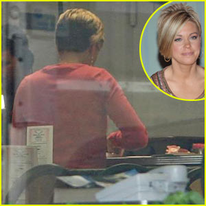 Kate Gosselin Serves Food For New Reality Show?