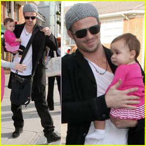 Cam Gigandet: Shopping With The Girls
