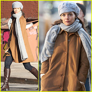 Katie Holmes is a Bundled Up Beauty