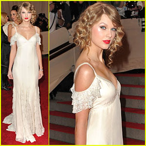 Taylor Swift: MET Ball 2010