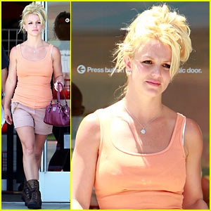 Britney Spears: Best-Selling Female Artist of the Decade!