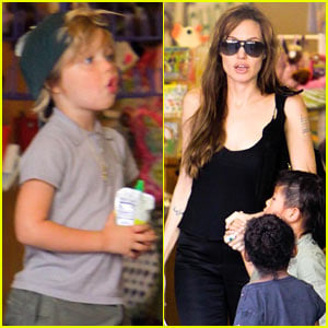 Angelina Jolie: Rockridge Kids Toy Store!