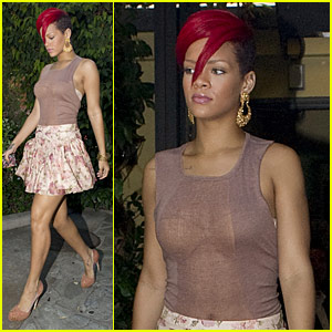Rihanna Gives It Ago